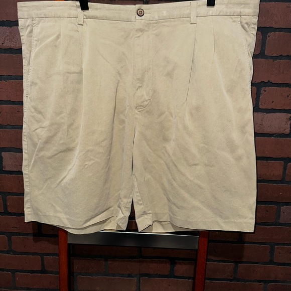 Tommy Bahama Tan Flat Front Shorts for Effortless Style - Picture 1 of 6